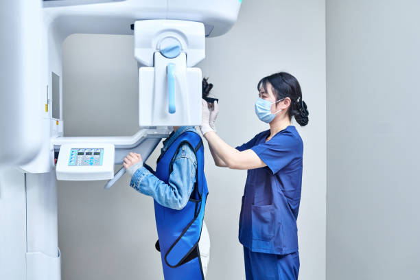 Best Weekend Emergency Dentist in Lakemont, PA